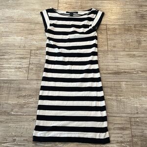 Women’s French Connection tight mini shirt dress size 2 black and white stripe